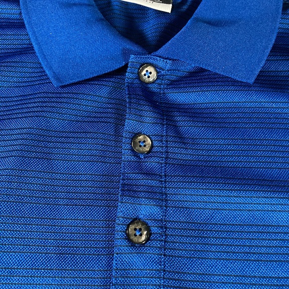 NIKEGOLF DRI FIT BLUE  PINSTRIPE SHIRT SIZE SMALL - Picture 2 of 5
